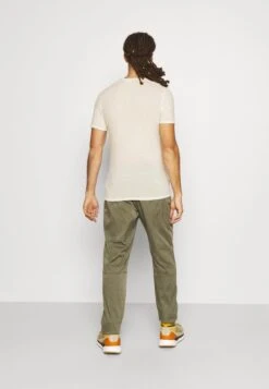 Icebreaker MERINO ANATOMICA SS CREWE - Unterhemd/-shirt - Snow -Deutschland Icebreaker Verkaufs-Shop b129d4a6d43e46dcabe1570e06d62b8f