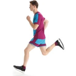 Icebreaker ZoneKnit™ GEODETIC T-Shirt Herren - Geo Blue/Go Berry/AOP -Deutschland Icebreaker Verkaufs-Shop icebreaker mens zoneknit geodetic short sleeve tee geo blue go berry aop 5 1383461