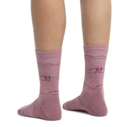 Icebreaker Lifestyle Ultralight Crew Backcountry Ski Socken Damen - Crystal/Nightshade/Tempo/Electron Pink -Deutschland Icebreaker Verkaufs-Shop icebreaker womens lifestyle ultralight crew backcountry ski socks crystal nightshade tempo electron pink 2 1537980
